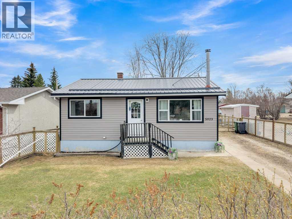 5023 56 Avenue, Rimbey, Alberta  T0C 2J0 - Photo 2 - A2307245