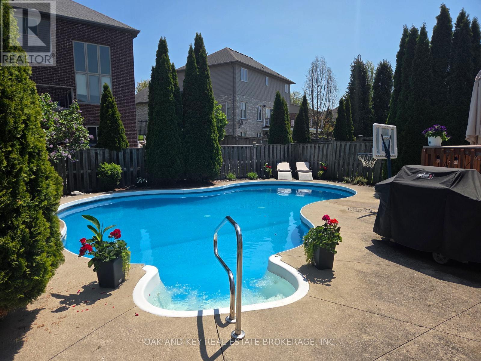 2180 Lilac Avenue, London South, Ontario  N6K 5C5 - Photo 37 - X13140580