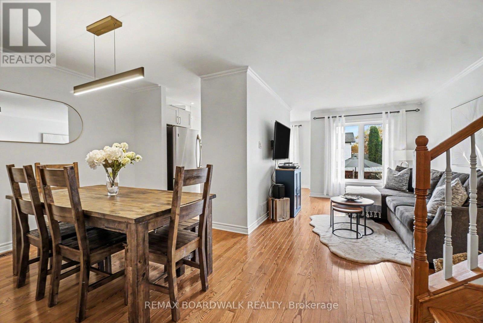 146 Marrissa Avenue, Ottawa, Ontario  K1J 0A6 - Photo 6 - X13140642