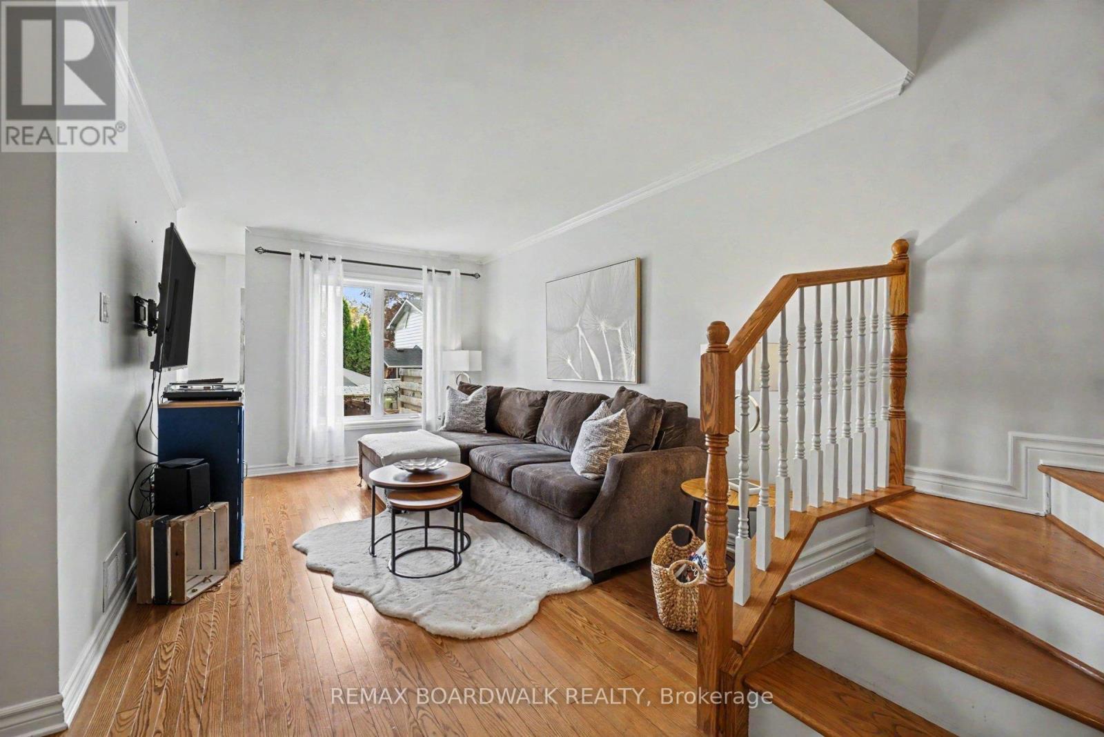 146 Marrissa Avenue, Ottawa, Ontario  K1J 0A6 - Photo 7 - X13140642