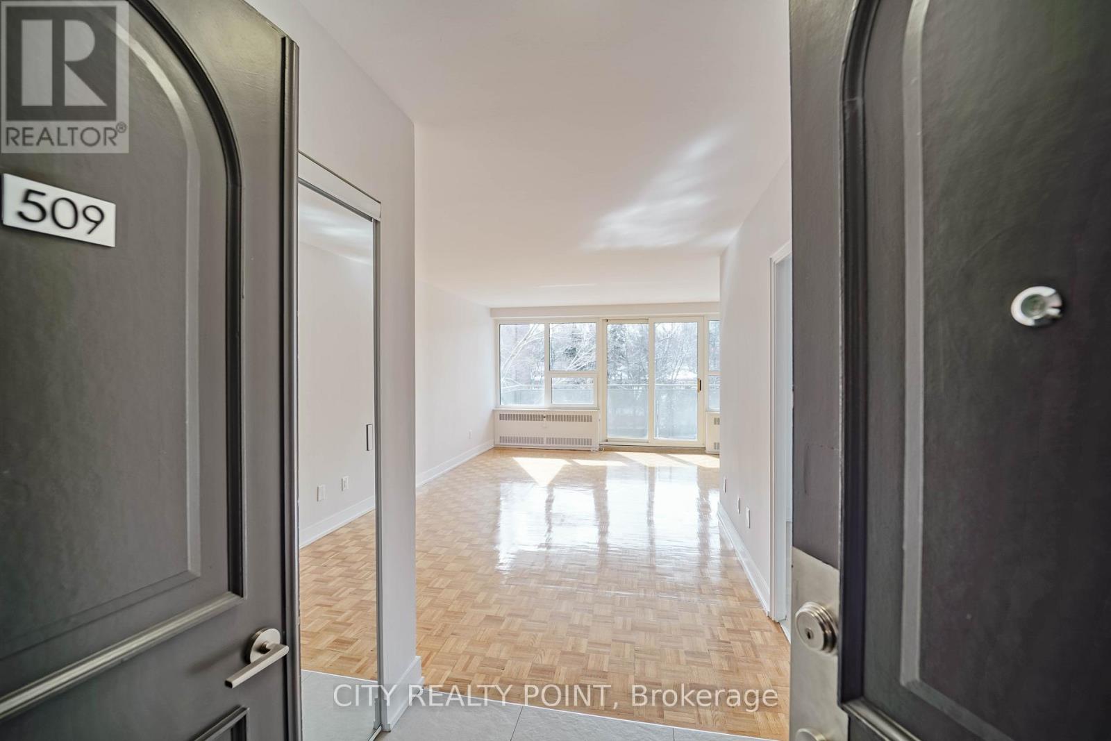 509 - 10 Shallmar Boulevard, Toronto, Ontario  M5N 1J4 - Photo 2 - C13140594