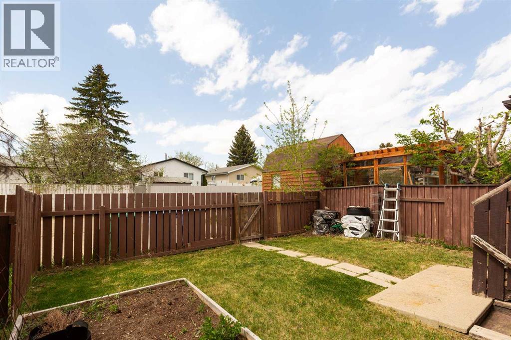 A&b, 625 Columbia Boulevard W, Lethbridge, Alberta  T1K 5K3 - Photo 26 - A2310967