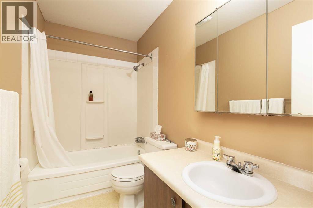 A&b, 625 Columbia Boulevard W, Lethbridge, Alberta  T1K 5K3 - Photo 21 - A2310967