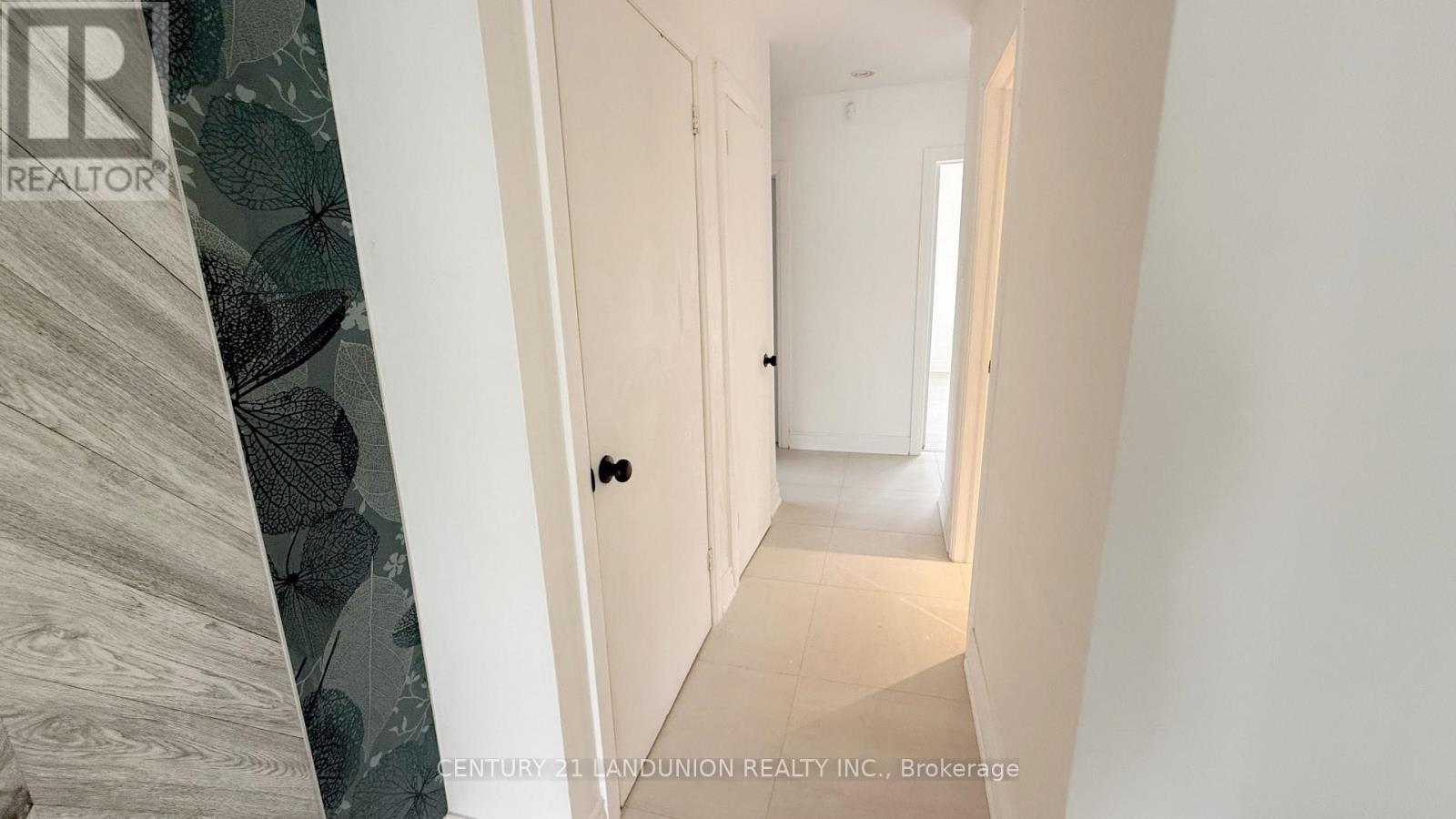 422 Lynett Crescent, Richmond Hill, Ontario  L4C 2V7 - Photo 7 - N13140608