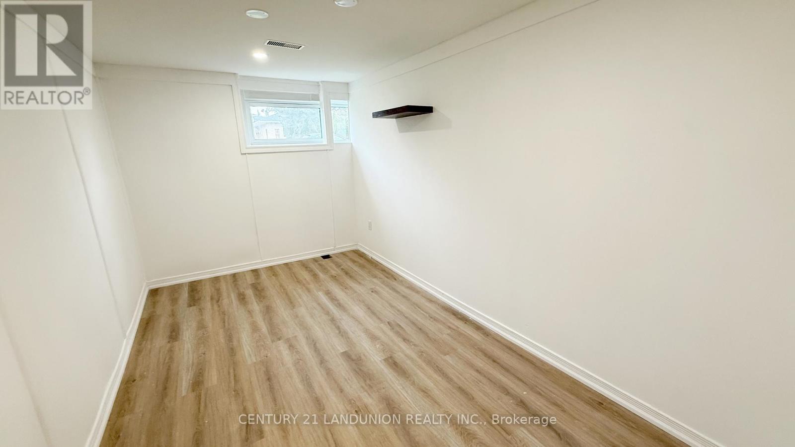 422 Lynett Crescent, Richmond Hill, Ontario  L4C 2V7 - Photo 6 - N13140640