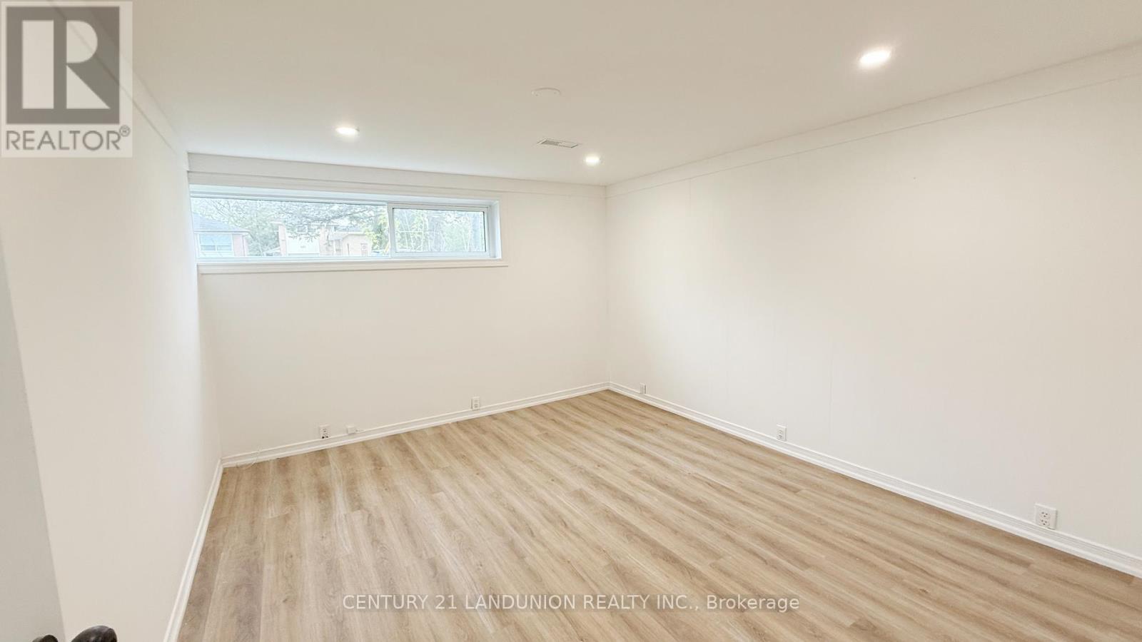 422 Lynett Crescent, Richmond Hill, Ontario  L4C 2V7 - Photo 8 - N13140640