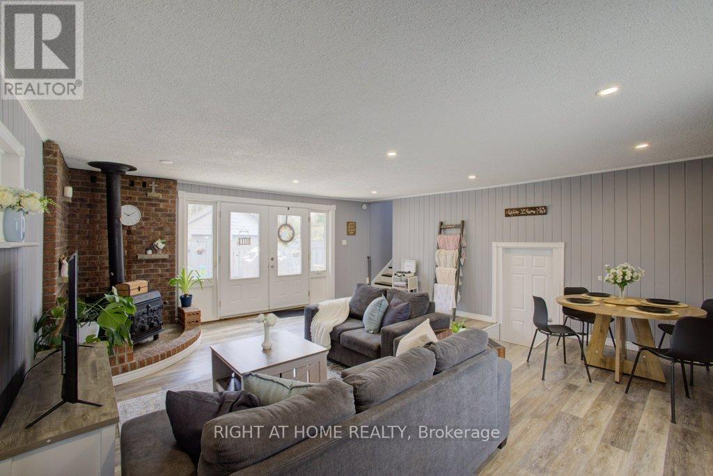 1865 River Road W, Wasaga Beach, Ontario  L9Z 1L1 - Photo 4 - S13140588