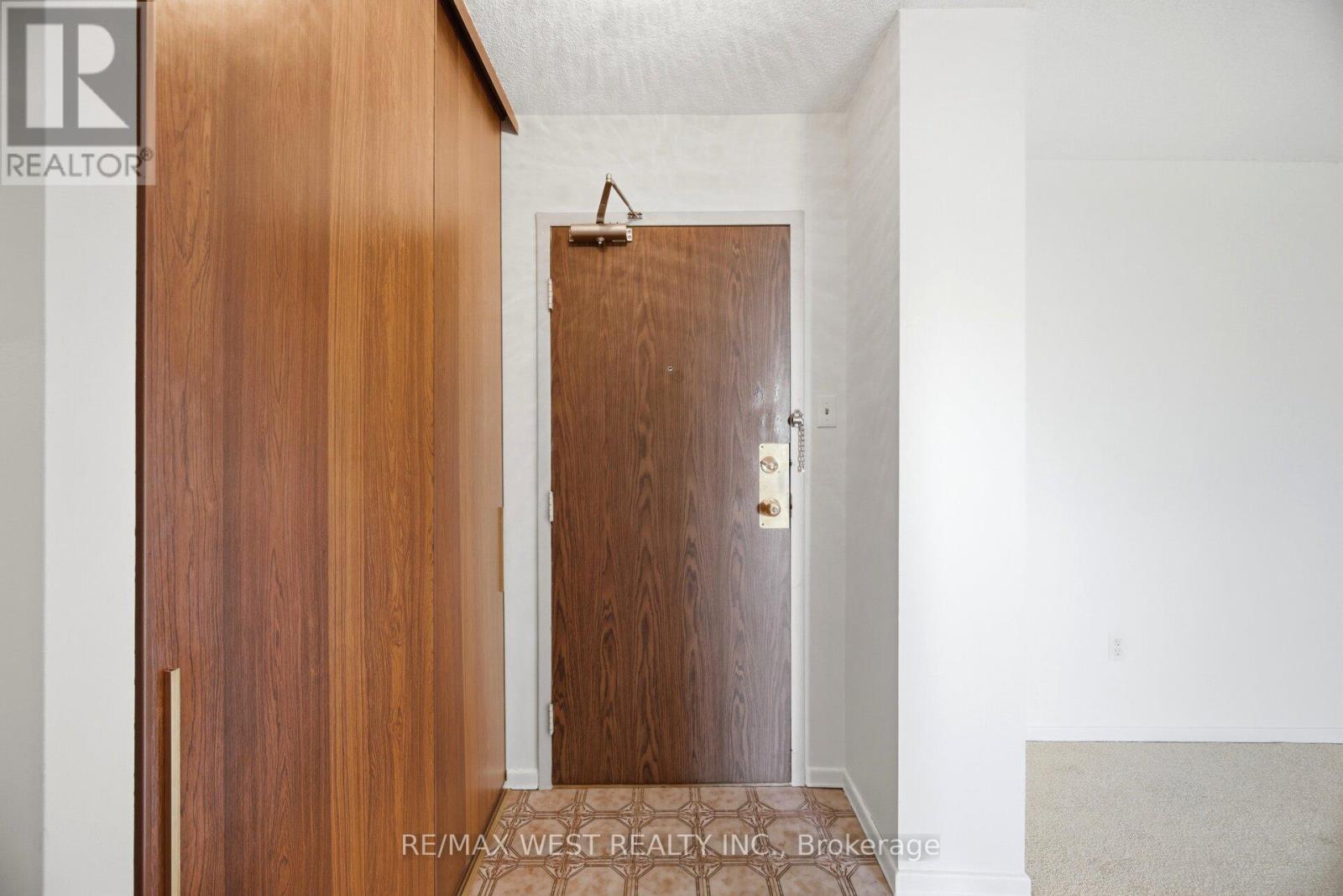 409 - 15 Kensington Road, Brampton, Ontario  L6T 3W2 - Photo 11 - W13102026