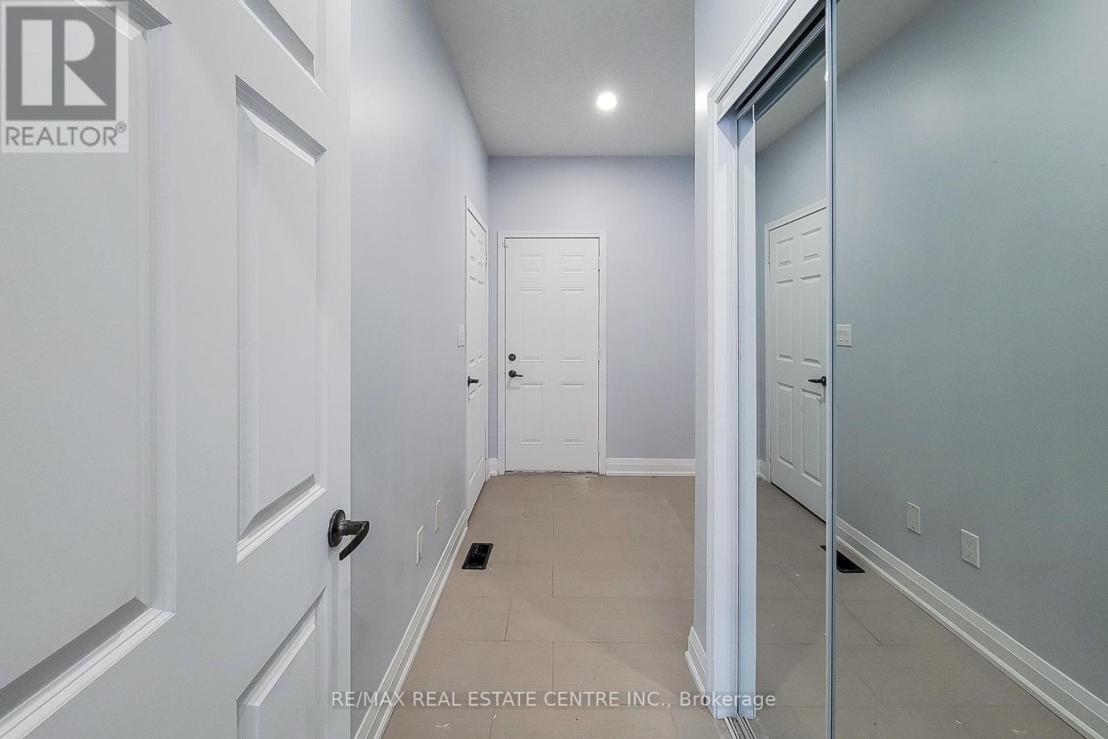 80 Larry Crescent, Haldimand, Ontario  N3W 0B2 - Photo 21 - X12817452