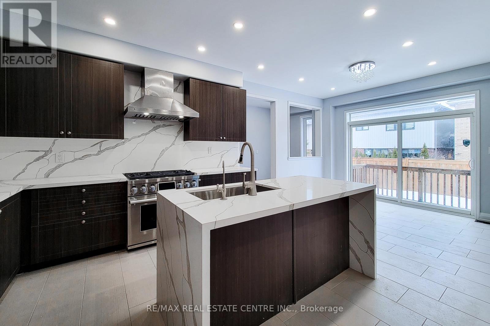 80 Larry Crescent, Haldimand, Ontario  N3W 0B2 - Photo 8 - X12817452