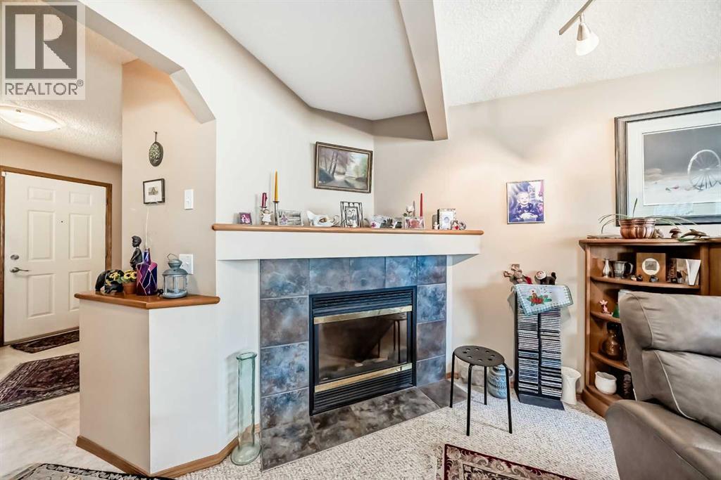 203 West Lakeview Circle, Chestermere, Alberta  T1X 1M5 - Photo 16 - A2310713