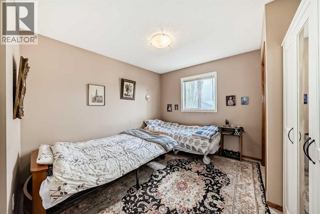 203 West Lakeview Circle, Chestermere, Alberta  T1X 1M5 - Photo 32 - A2310713