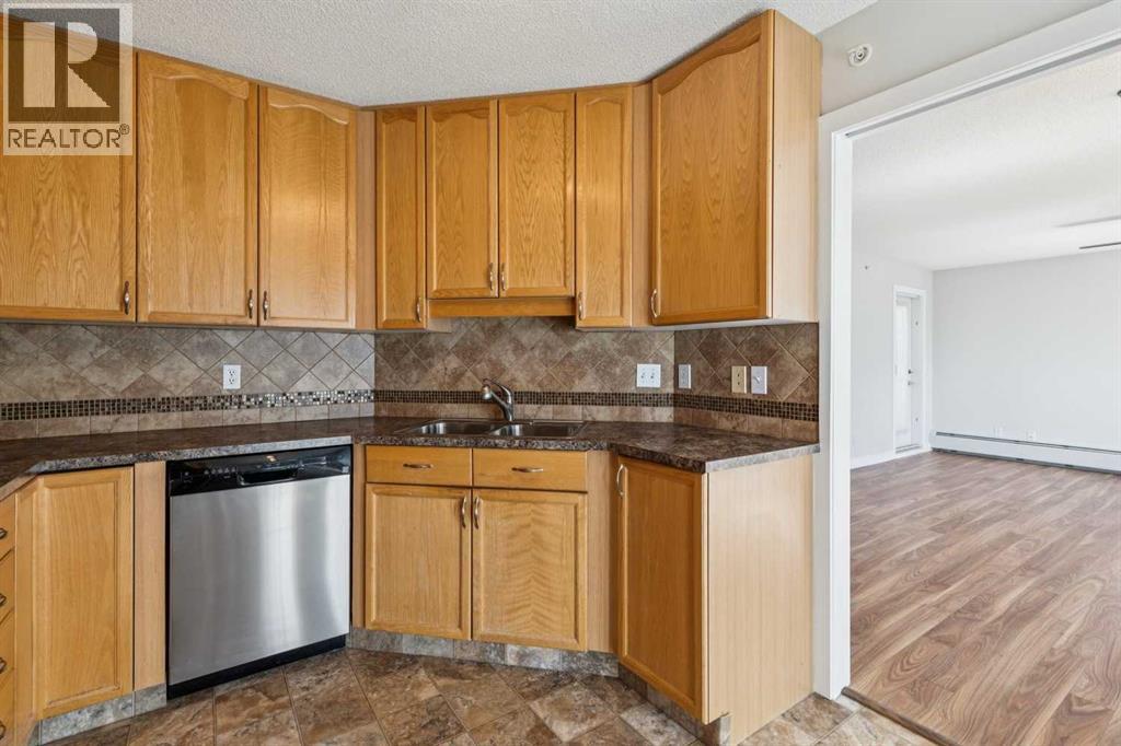 1213, 1213 Sienna Park Green Sw, Calgary, Alberta  T3H 3N7 - Photo 16 - A2310946