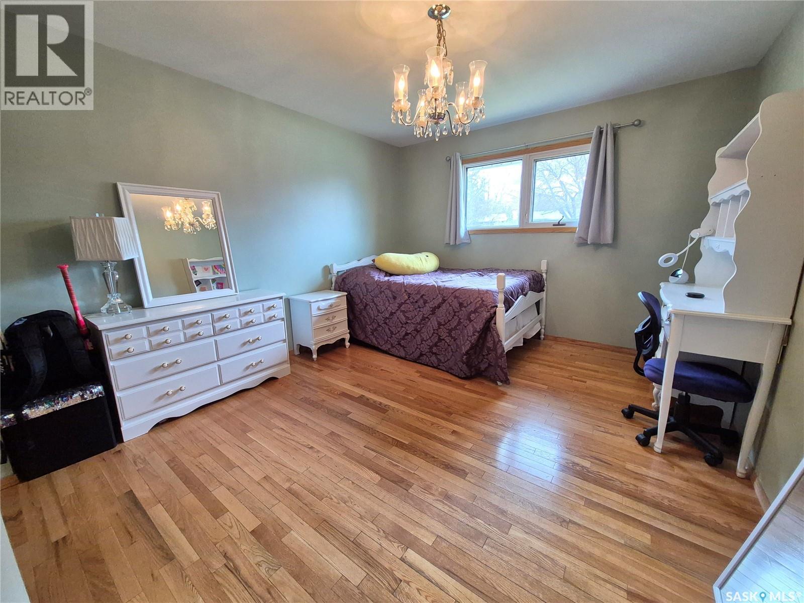 451 Woodlawn Crescent, Weyburn, Saskatchewan  S4H 0X5 - Photo 21 - SK036274