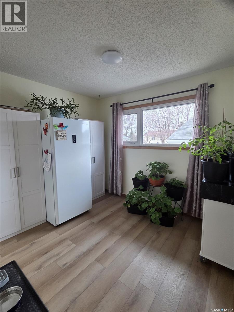 237 3rd Street Nw, Wadena, Saskatchewan  S0A 4J0 - Photo 15 - SK036238