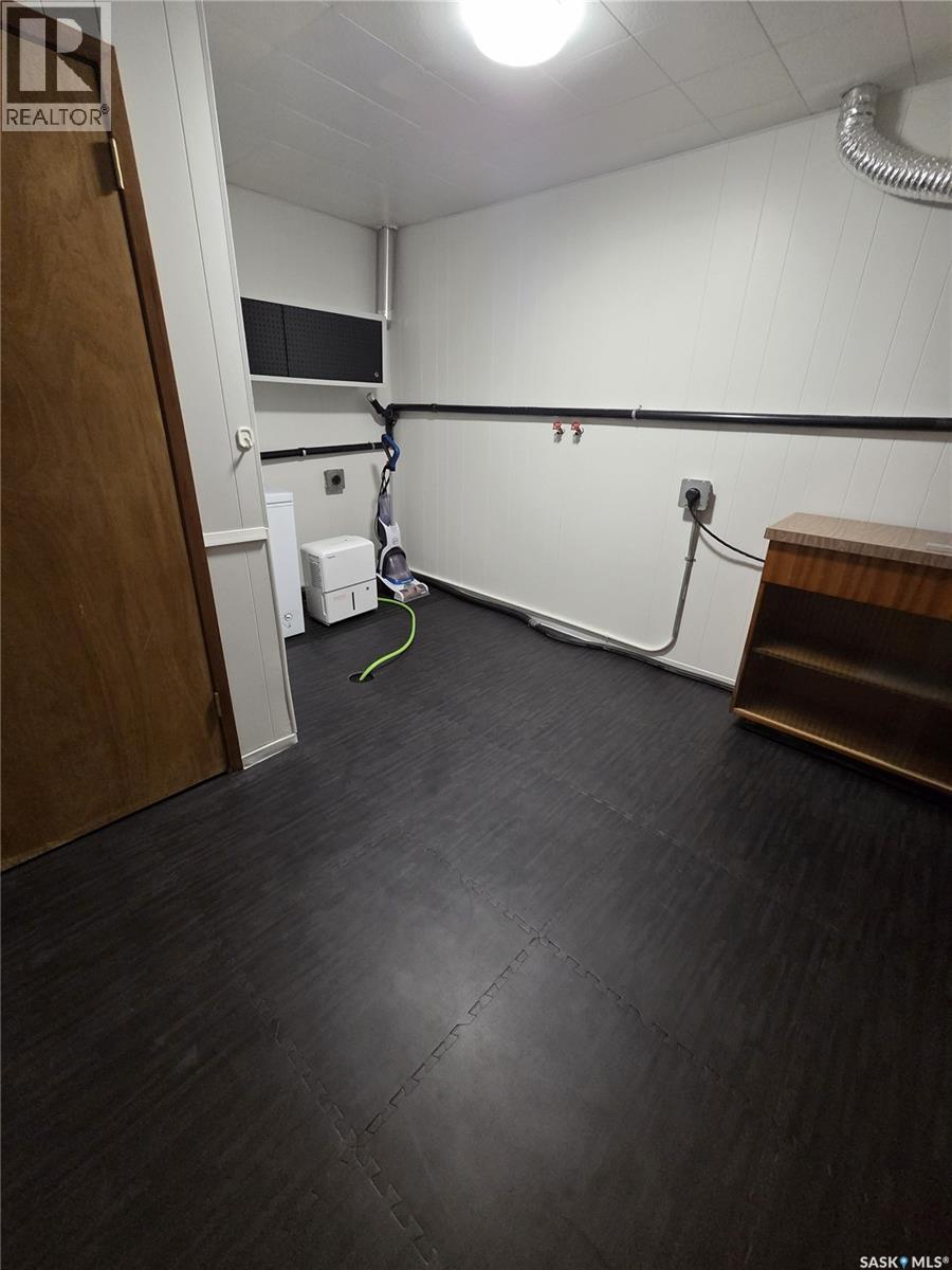 237 3rd Street Nw, Wadena, Saskatchewan  S0A 4J0 - Photo 29 - SK036238