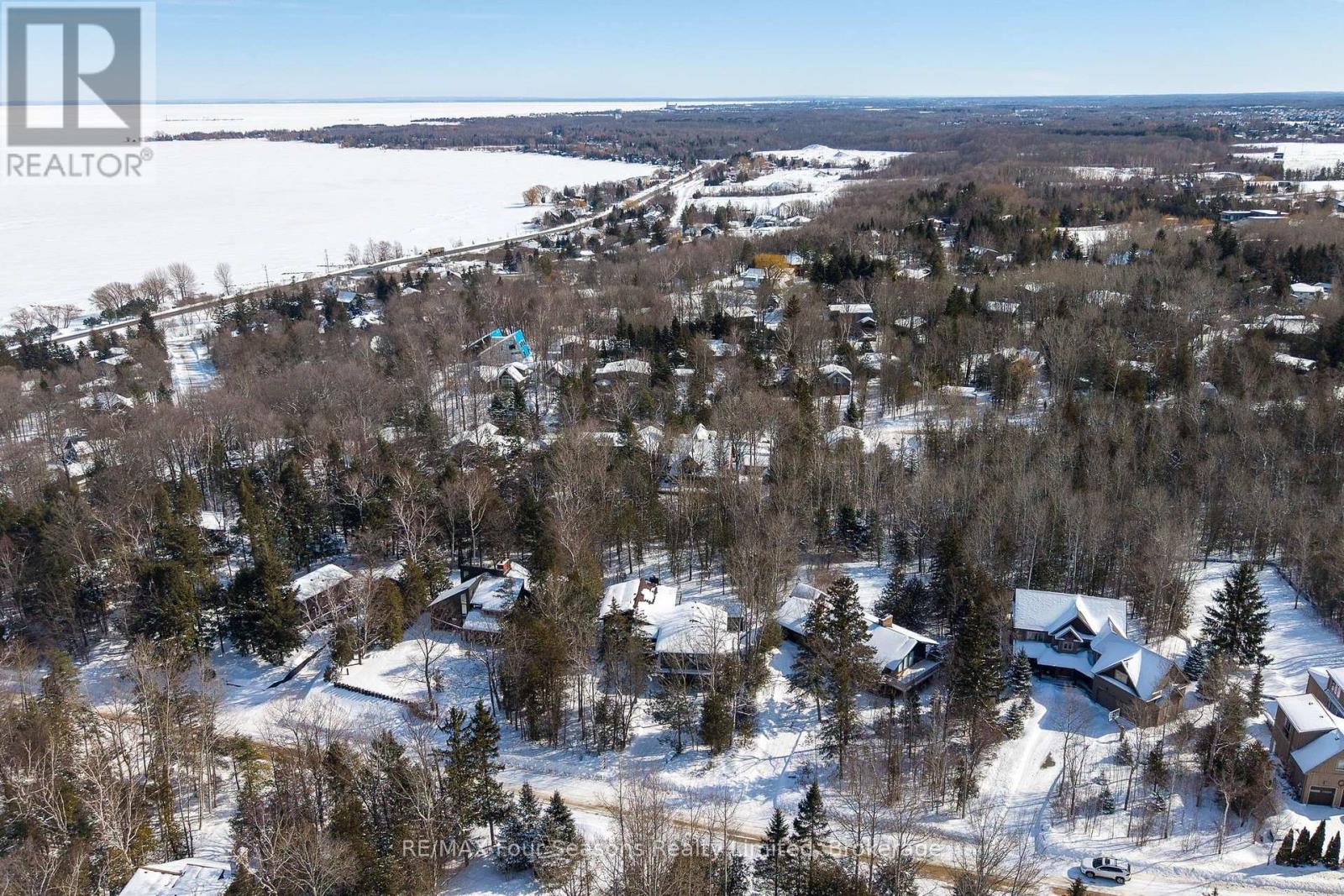 131 Chamonix Crescent, Blue Mountains, Ontario  L9Y 0S7 - Photo 46 - X12804762