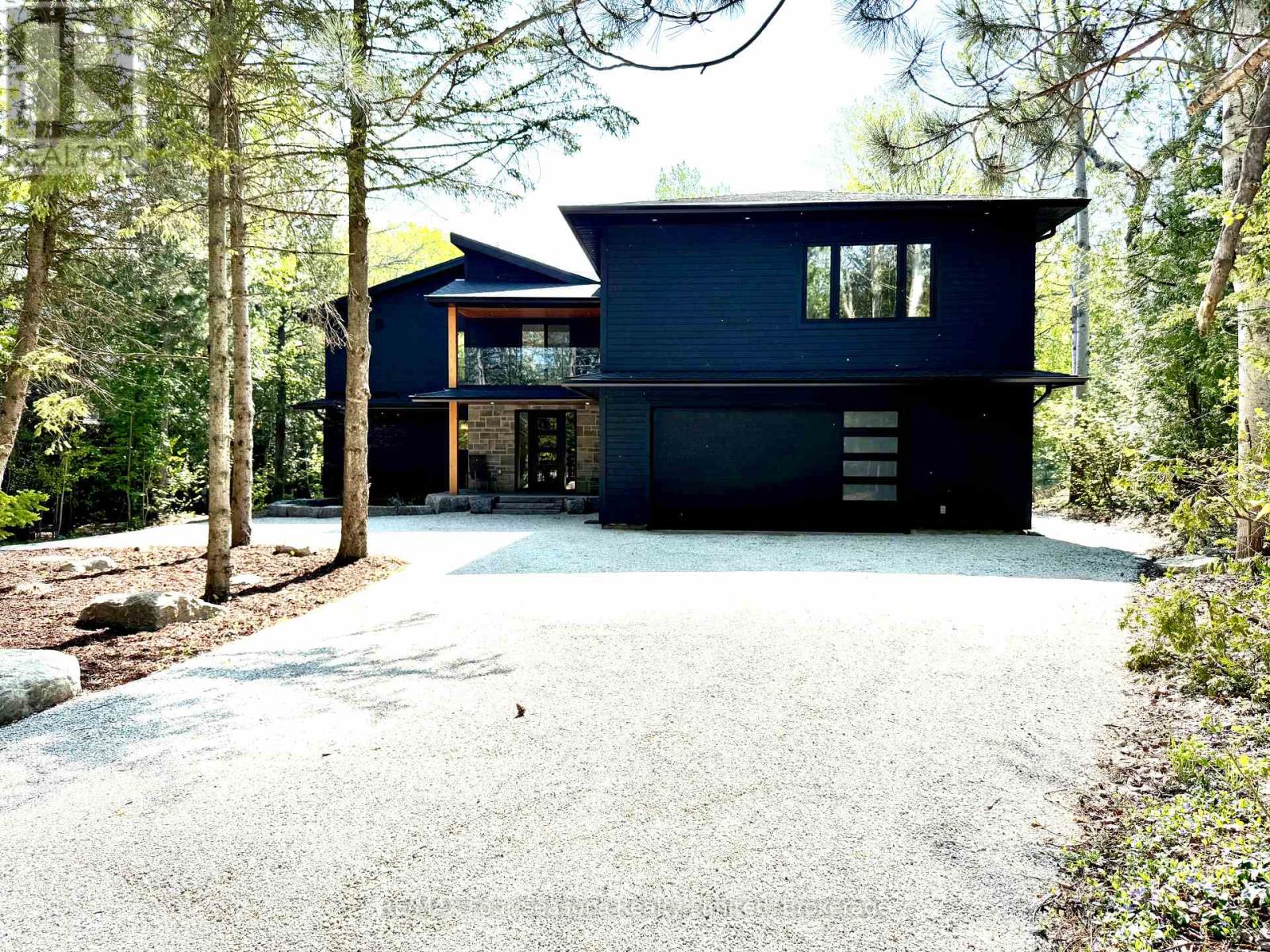 131 Chamonix Crescent, Blue Mountains, Ontario  L9Y 0S7 - Photo 2 - X12804762