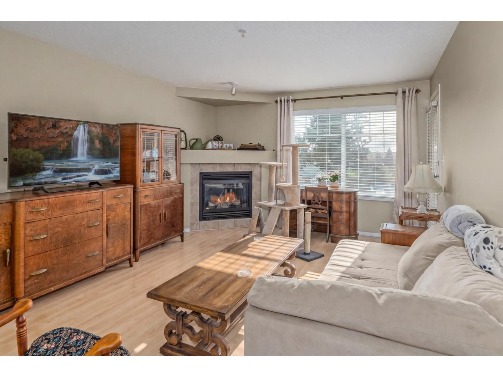 301 2350 Westerly Street, Abbotsford, British Columbia  V2T 6T7 - Photo 2 - R3124146