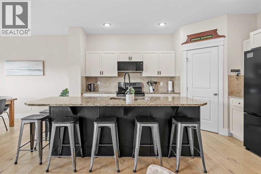 10 Heritage View, Cochrane, Alberta  T4C 0E4 - Photo 6 - A2309835