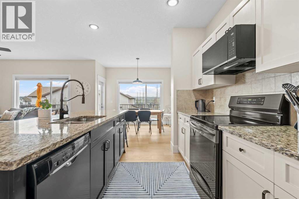 10 Heritage View, Cochrane, Alberta  T4C 0E4 - Photo 8 - A2309835