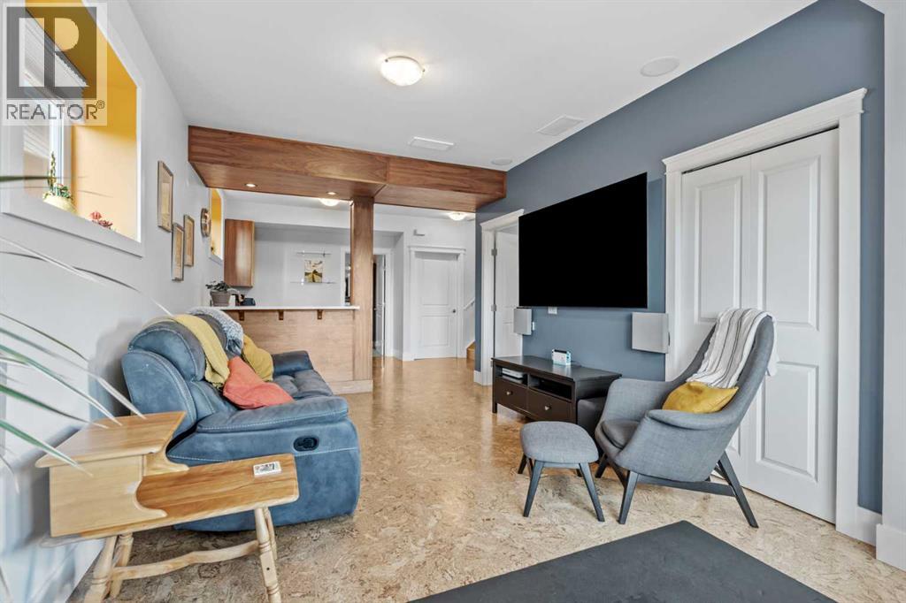 10 Heritage View, Cochrane, Alberta  T4C 0E4 - Photo 33 - A2309835