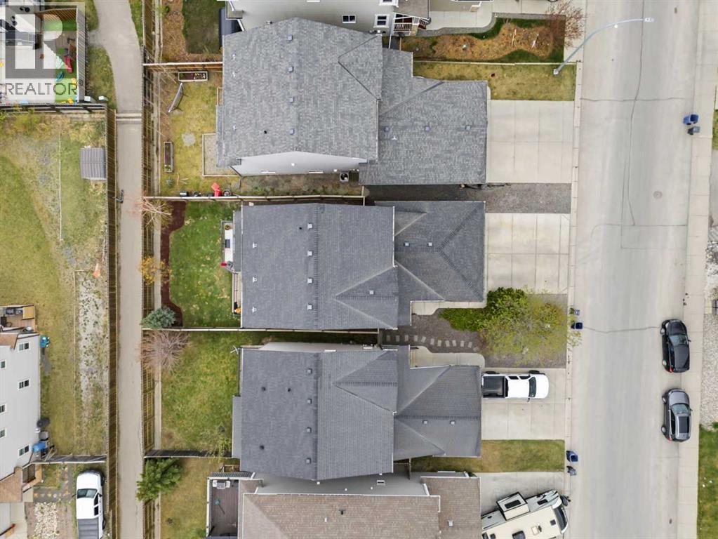 10 Heritage View, Cochrane, Alberta  T4C 0E4 - Photo 48 - A2309835