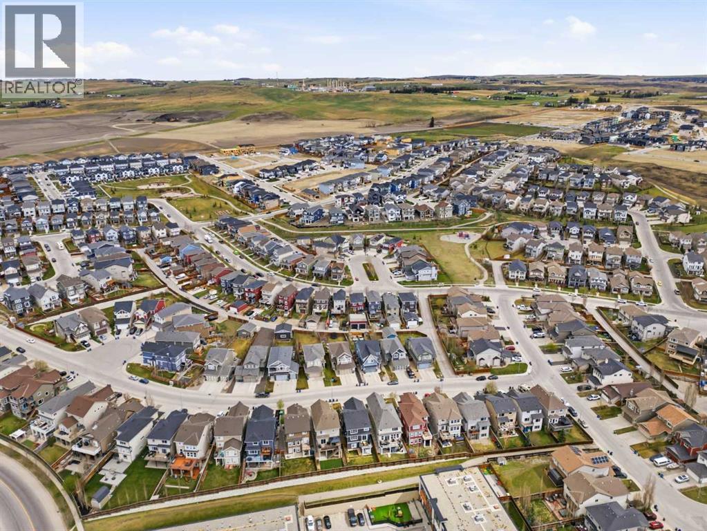 10 Heritage View, Cochrane, Alberta  T4C 0E4 - Photo 47 - A2309835