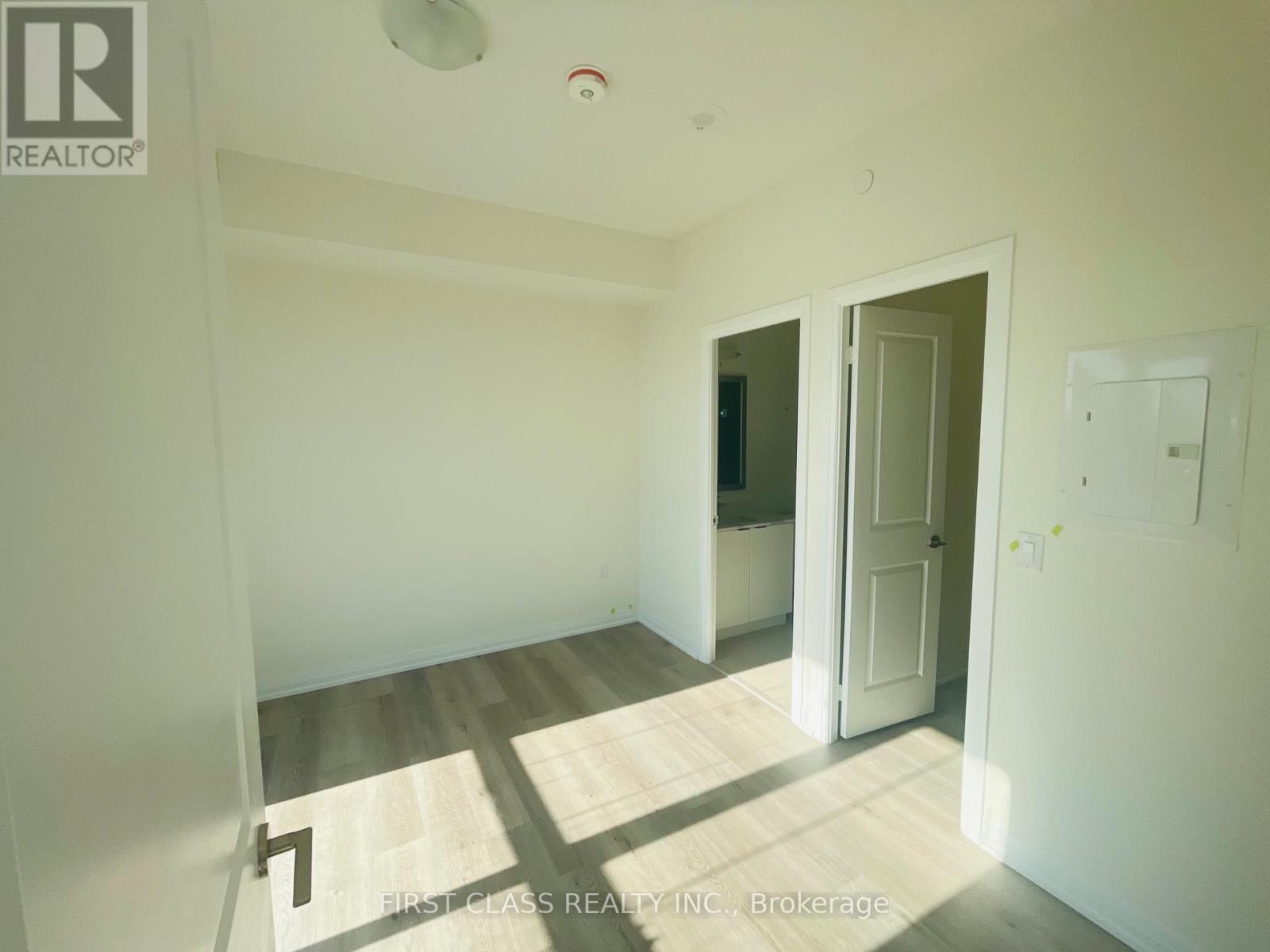 1201 - 15 Watergarden Drive, Mississauga, Ontario  L5R 1B2 - Photo 11 - W13140658