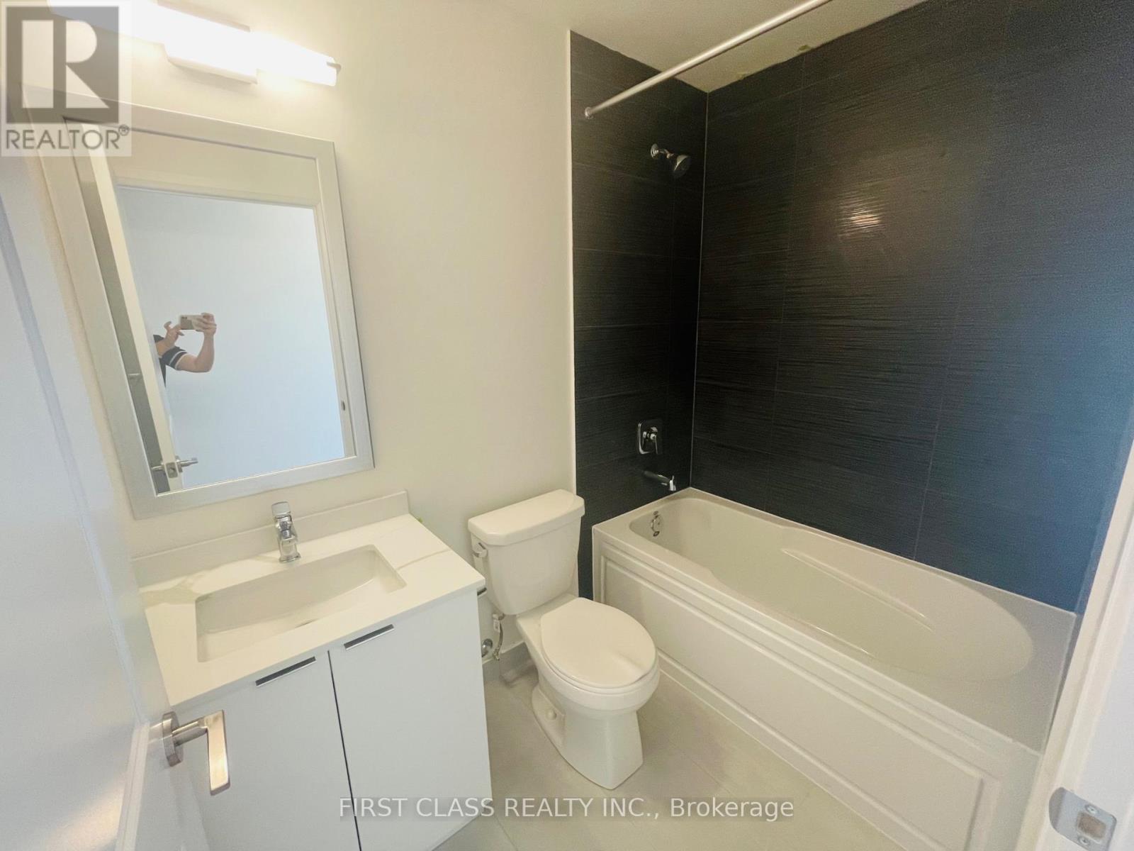 1201 - 15 Watergarden Drive, Mississauga, Ontario  L5R 1B2 - Photo 16 - W13140658