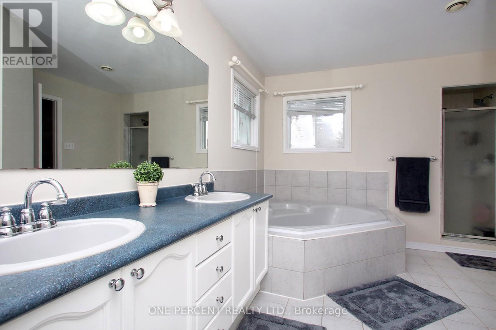 5 Watson Road, Halton Hills, Ontario  L7G 5N8 - Photo 20 - W12944334