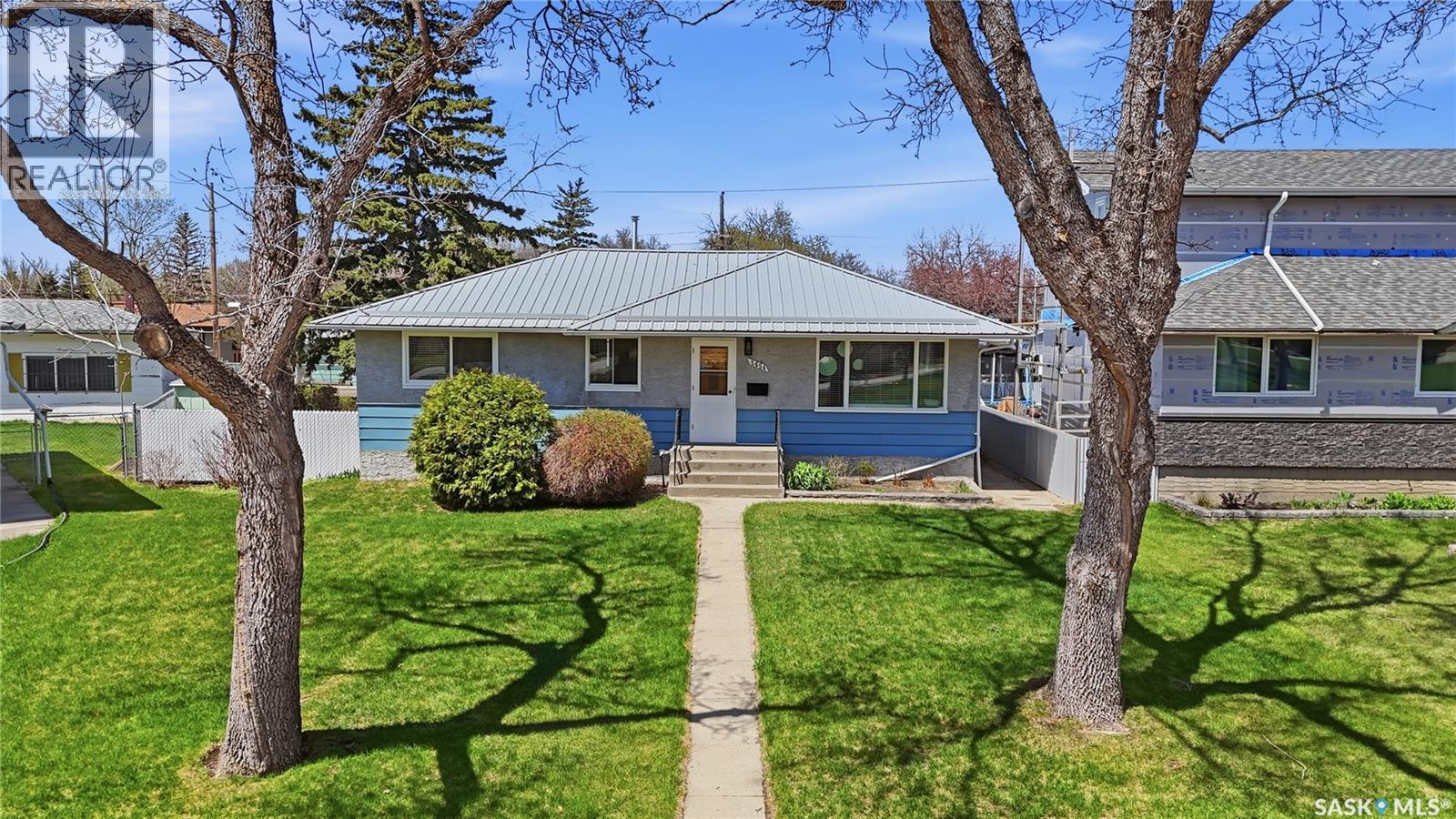 5654 Walker Crescent, Regina, Saskatchewan  S4T 6B1 - Photo 2 - SK036107