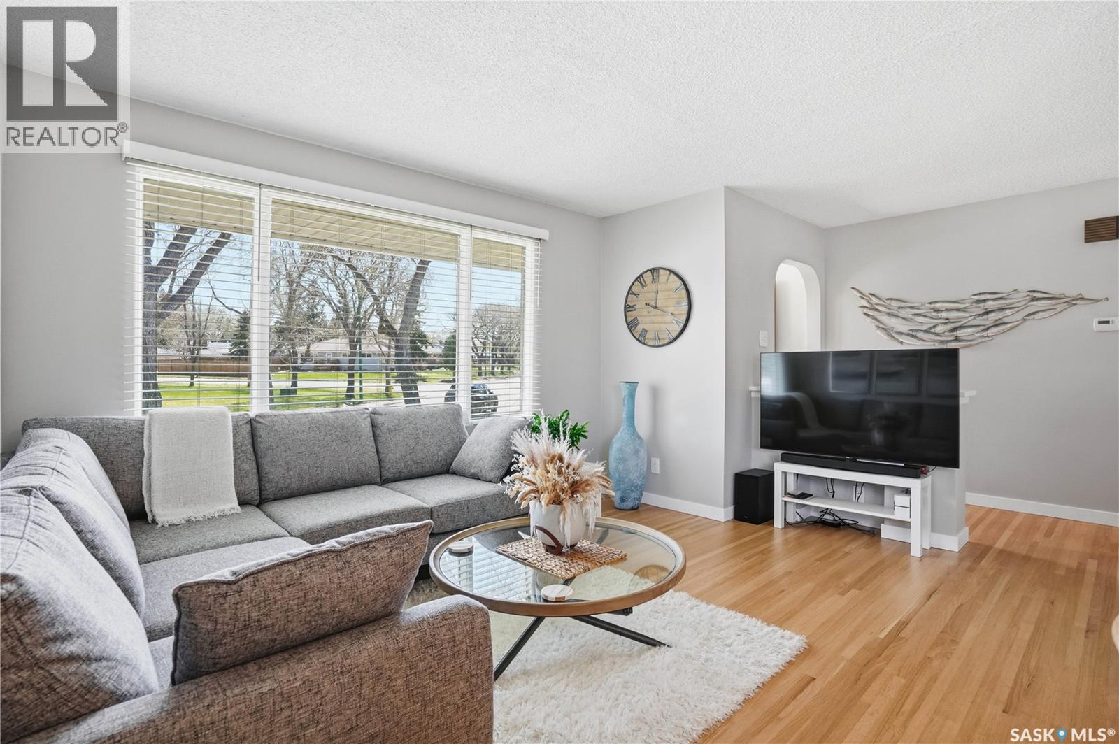 5654 Walker Crescent, Regina, Saskatchewan  S4T 6B1 - Photo 6 - SK036107