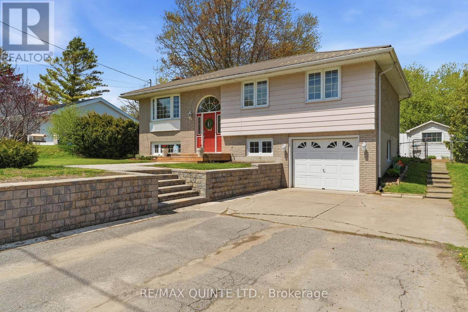 565 Lester Road, Quinte West, Ontario  K8V 5P8 - Photo 2 - X13140678