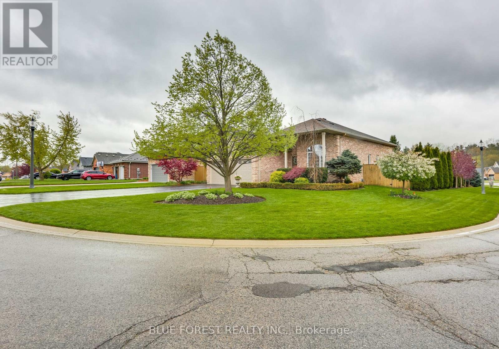 179 Forest Grove Crescent, Thames Centre, Ontario  N0L 1G3 - Photo 2 - X13140702