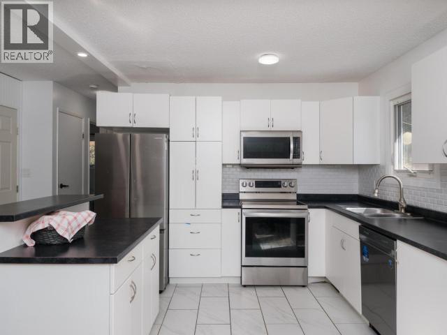 20 10th Avenue, Whitehorse, Yukon  Y1A 4H4 - Photo 8 - 17266