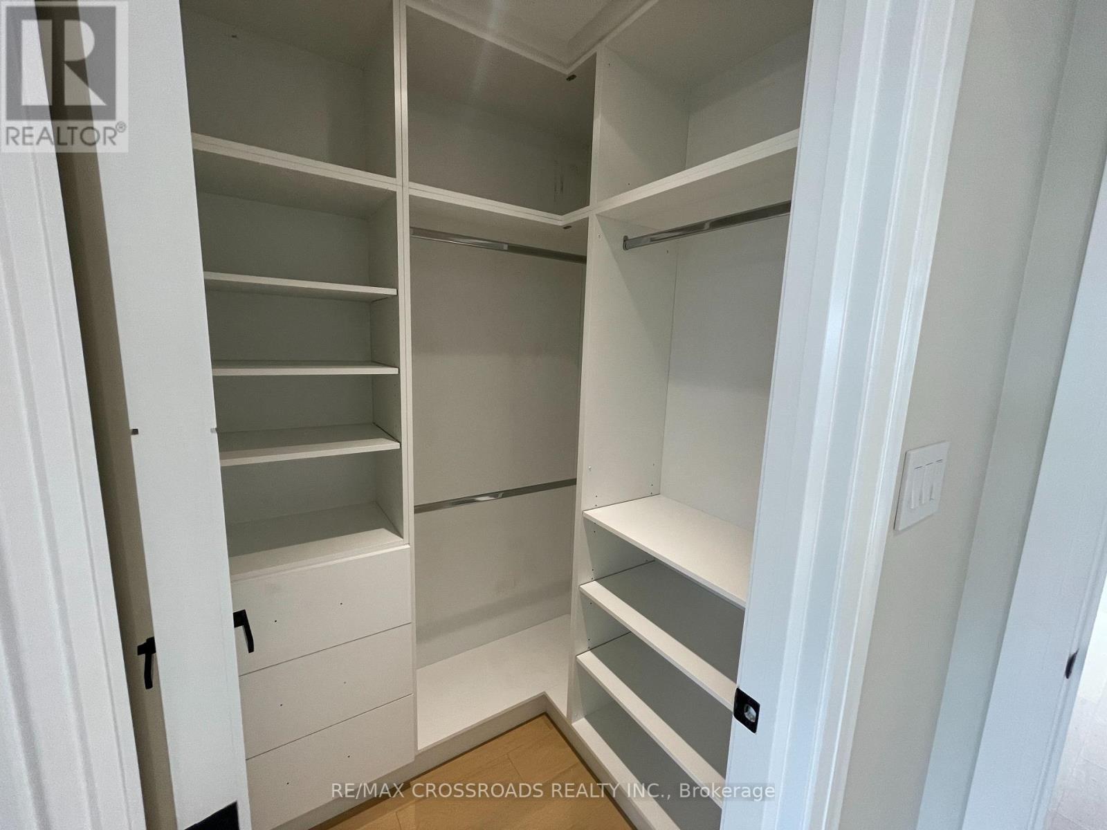 790 B Midland Avenue, Toronto, Ontario  M1K 4E7 - Photo 17 - E13140726