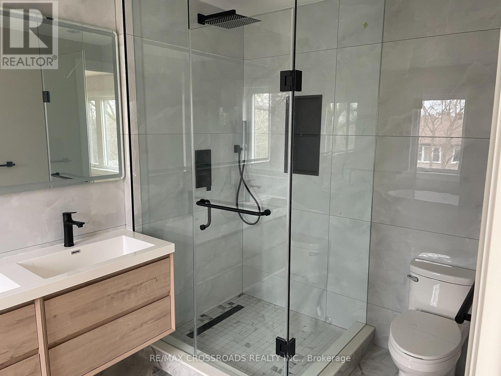 790 B Midland Avenue, Toronto, Ontario  M1K 4E7 - Photo 18 - E13140726