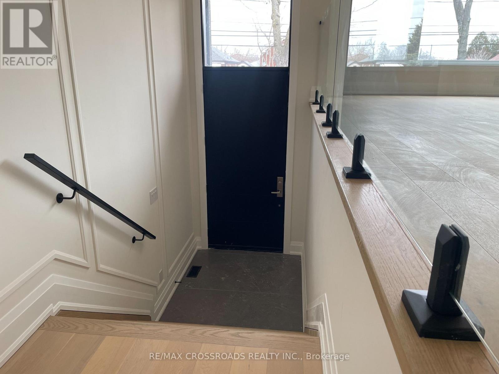 790 B Midland Avenue, Toronto, Ontario  M1K 4E7 - Photo 4 - E13140726