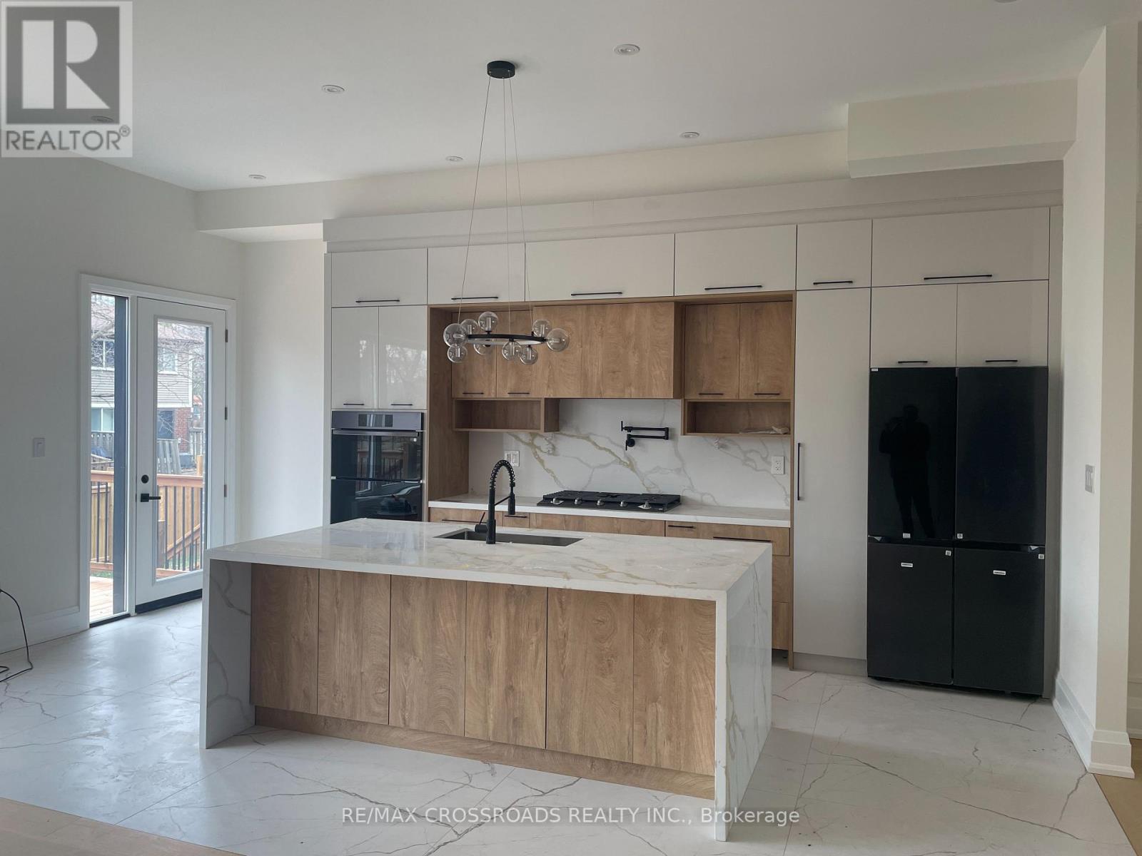 790 B Midland Avenue, Toronto, Ontario  M1K 4E7 - Photo 9 - E13140726