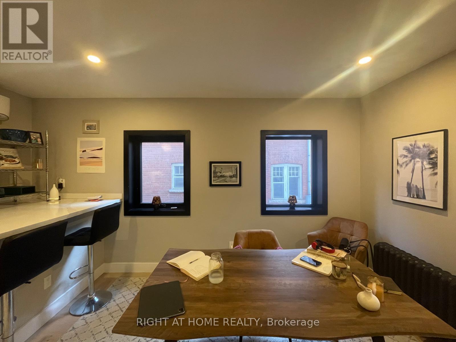 1 - 363 Parkside Drive, Toronto, Ontario  M6R 2Z5 - Photo 11 - W13140728