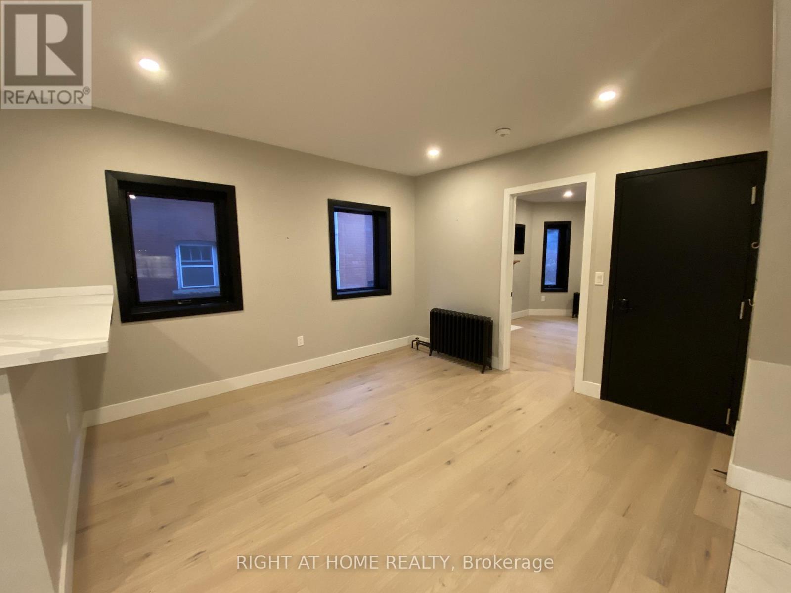 1 - 363 Parkside Drive, Toronto, Ontario  M6R 2Z5 - Photo 3 - W13140728