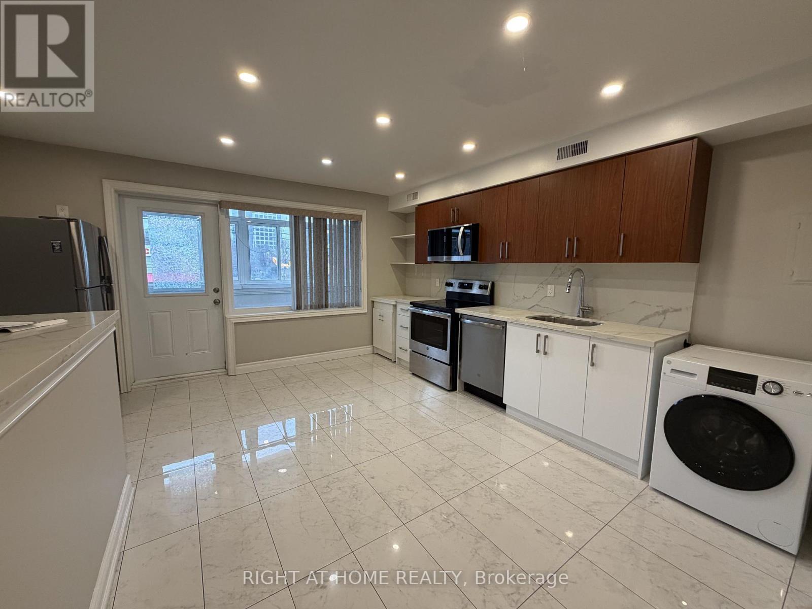 1 - 1543 DUPONT STREET, Toronto, Ontario