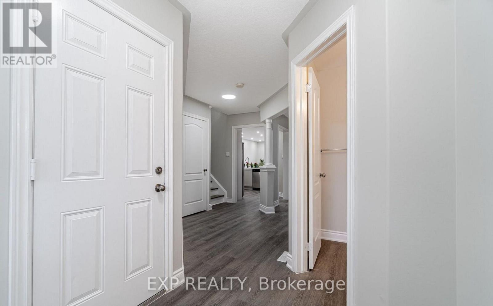 15 Lynn Street, Bradford West Gwillimbury, Ontario  L3Z 0B2 - Photo 4 - N13001110