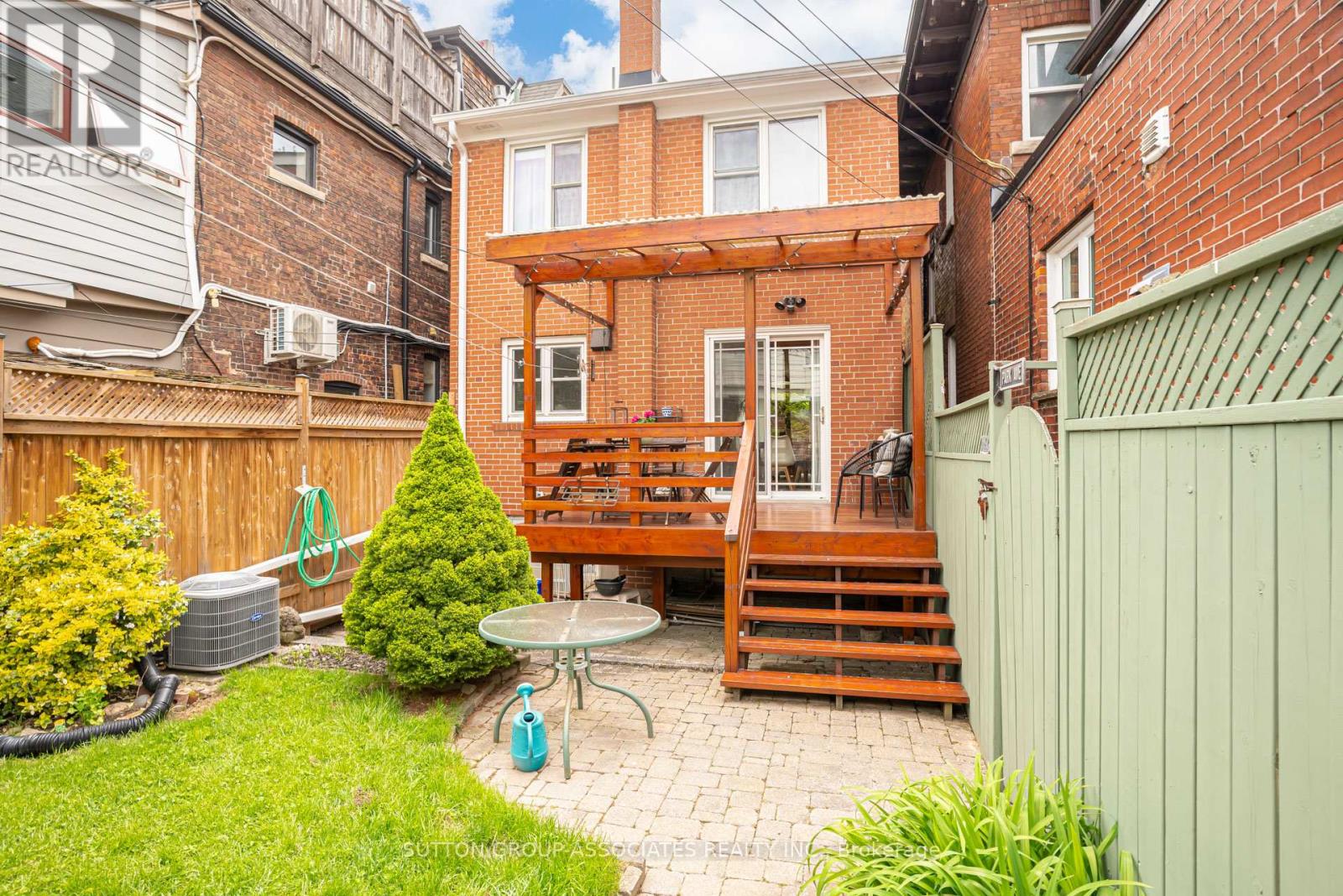 32a Vermont Avenue, Toronto, Ontario  M6G 1X7 - Photo 45 - C13140742