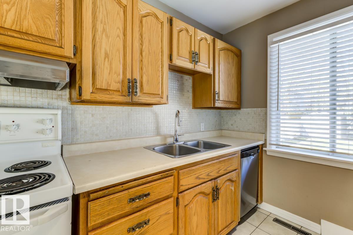 9602 90 St Nw, Edmonton, Alberta  T6C 3M5 - Photo 21 - E4488141