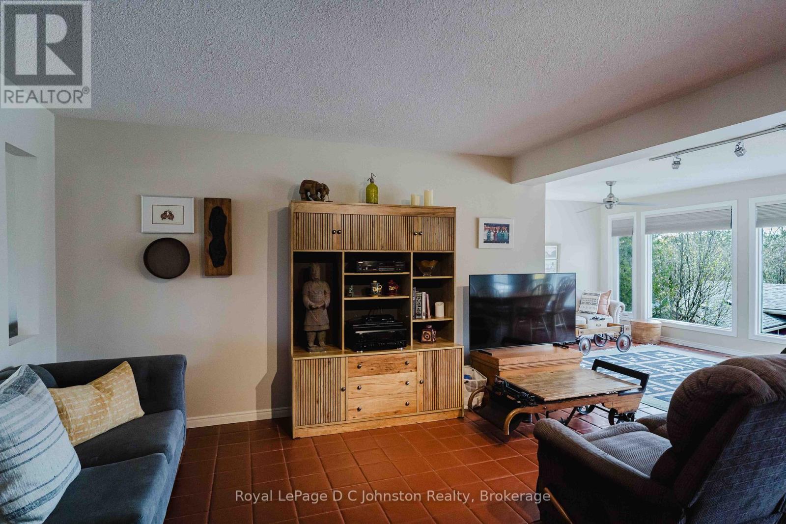 343 Maple Drive, Saugeen Shores, Ontario  N0H 2C4 - Photo 10 - X13140744