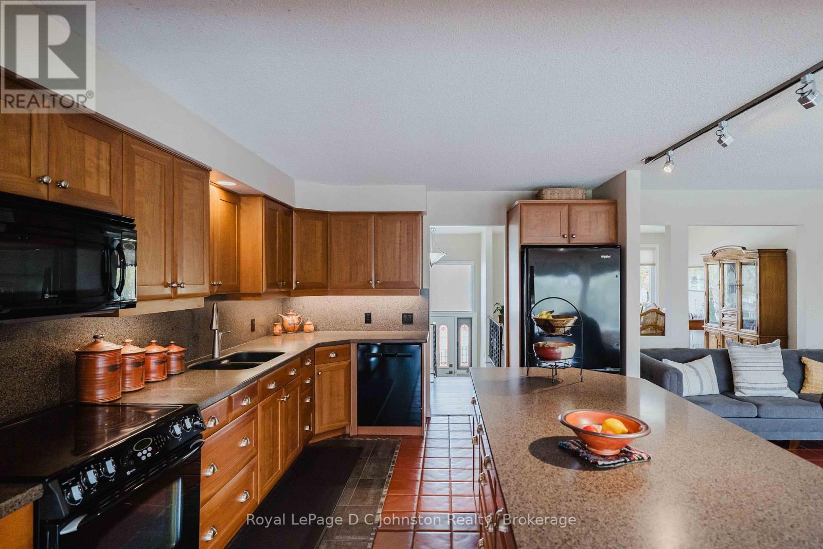 343 Maple Drive, Saugeen Shores, Ontario  N0H 2C4 - Photo 7 - X13140744