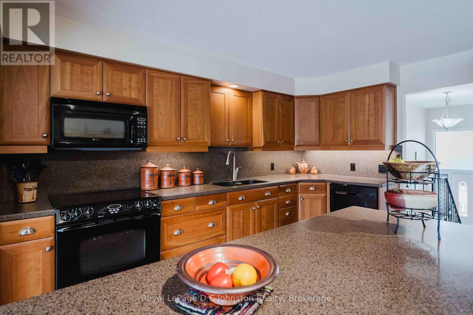 343 Maple Drive, Saugeen Shores, Ontario  N0H 2C4 - Photo 8 - X13140744