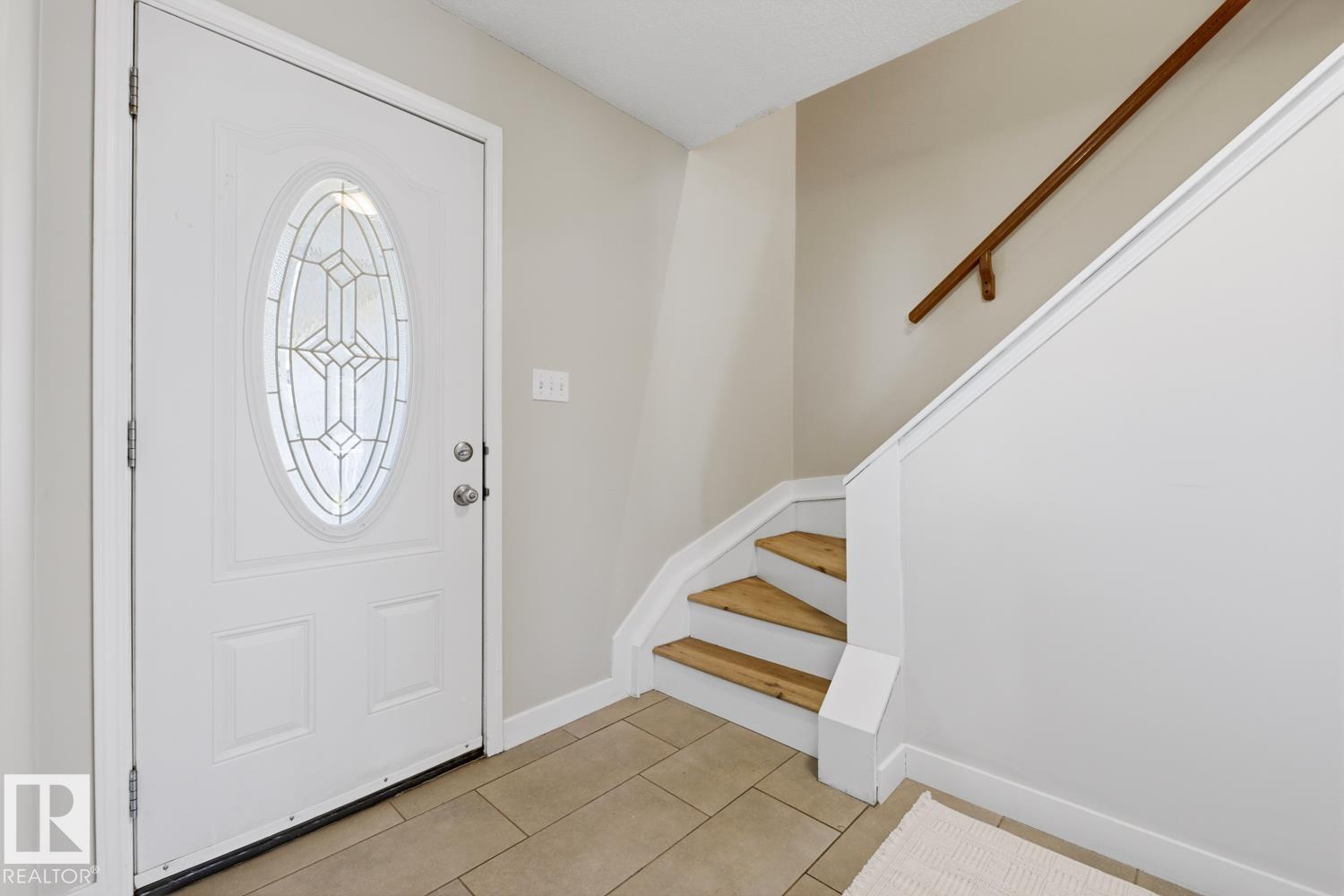 17604 85 Av Nw, Edmonton, Alberta  T5T 0L2 - Photo 2 - E4488445
